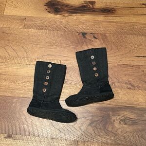 UGG boots  size 6  denim look